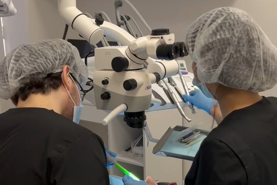 Работа под стоматологическим микроскопом